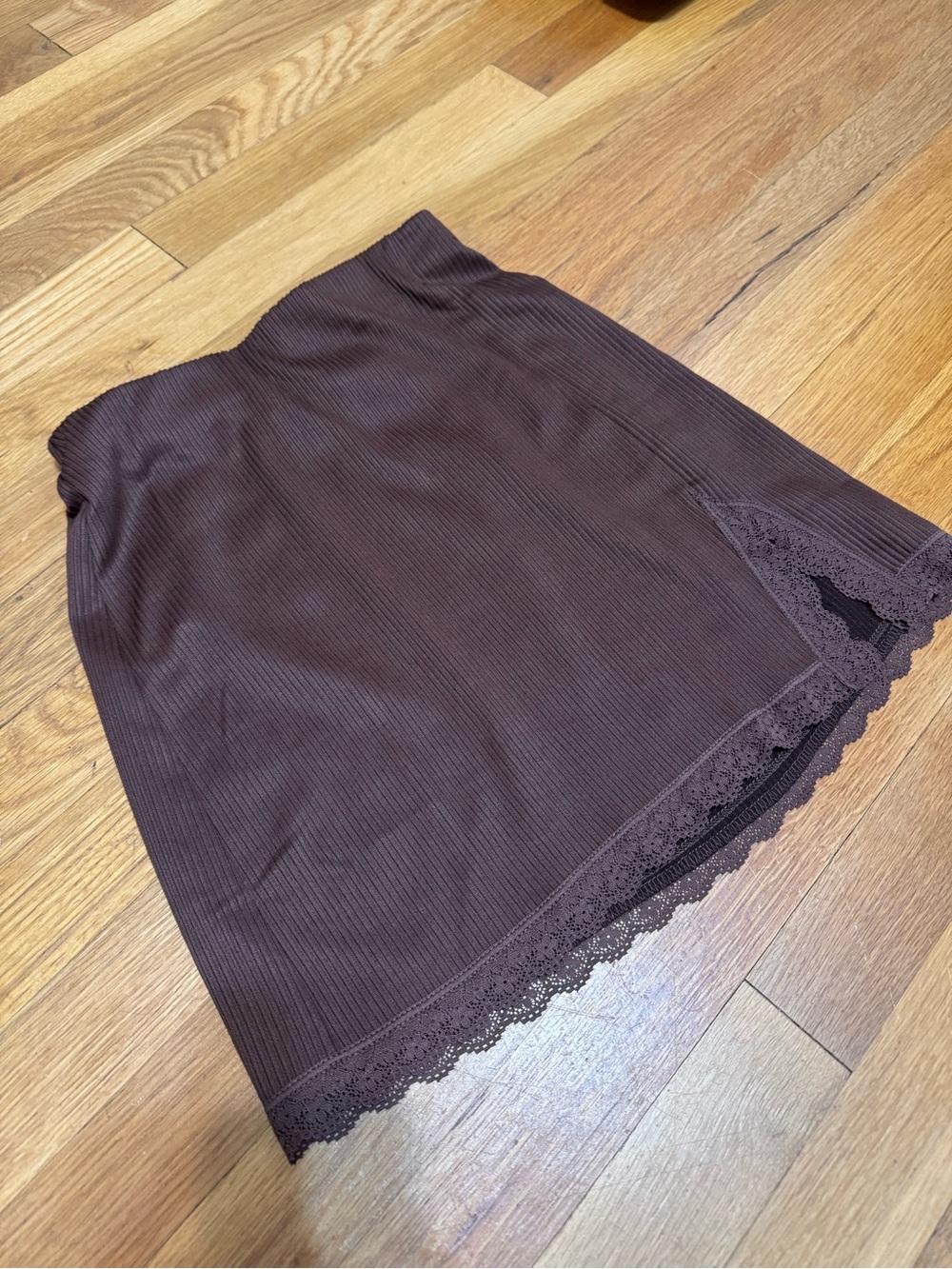 Brown Lace-Hem Ribbed Skirt